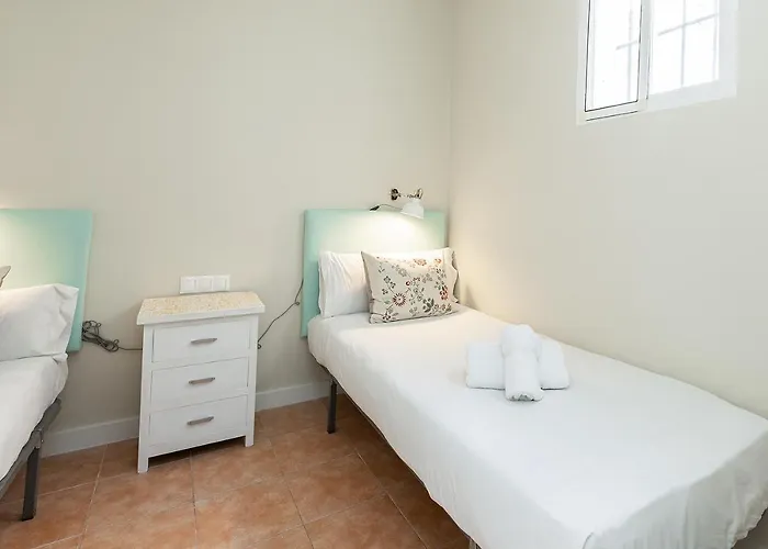 Monko - 1 Line, & Sun Apartment